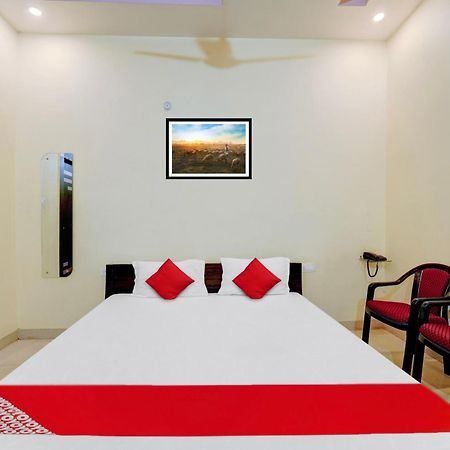 Oyo Flagship Hotel Centre Point Chhapra Kültér fotó