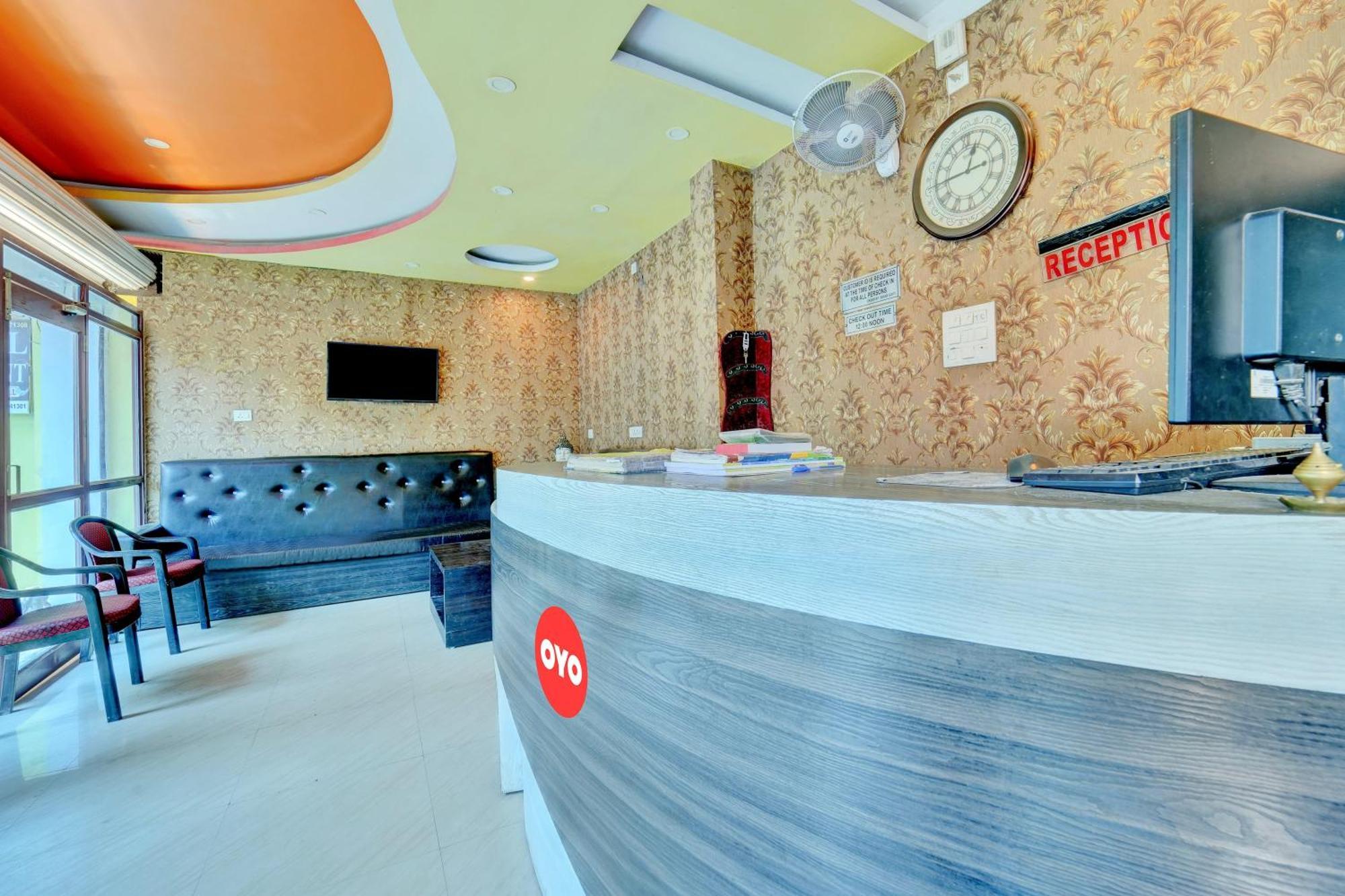 Oyo Flagship Hotel Centre Point Chhapra Kültér fotó